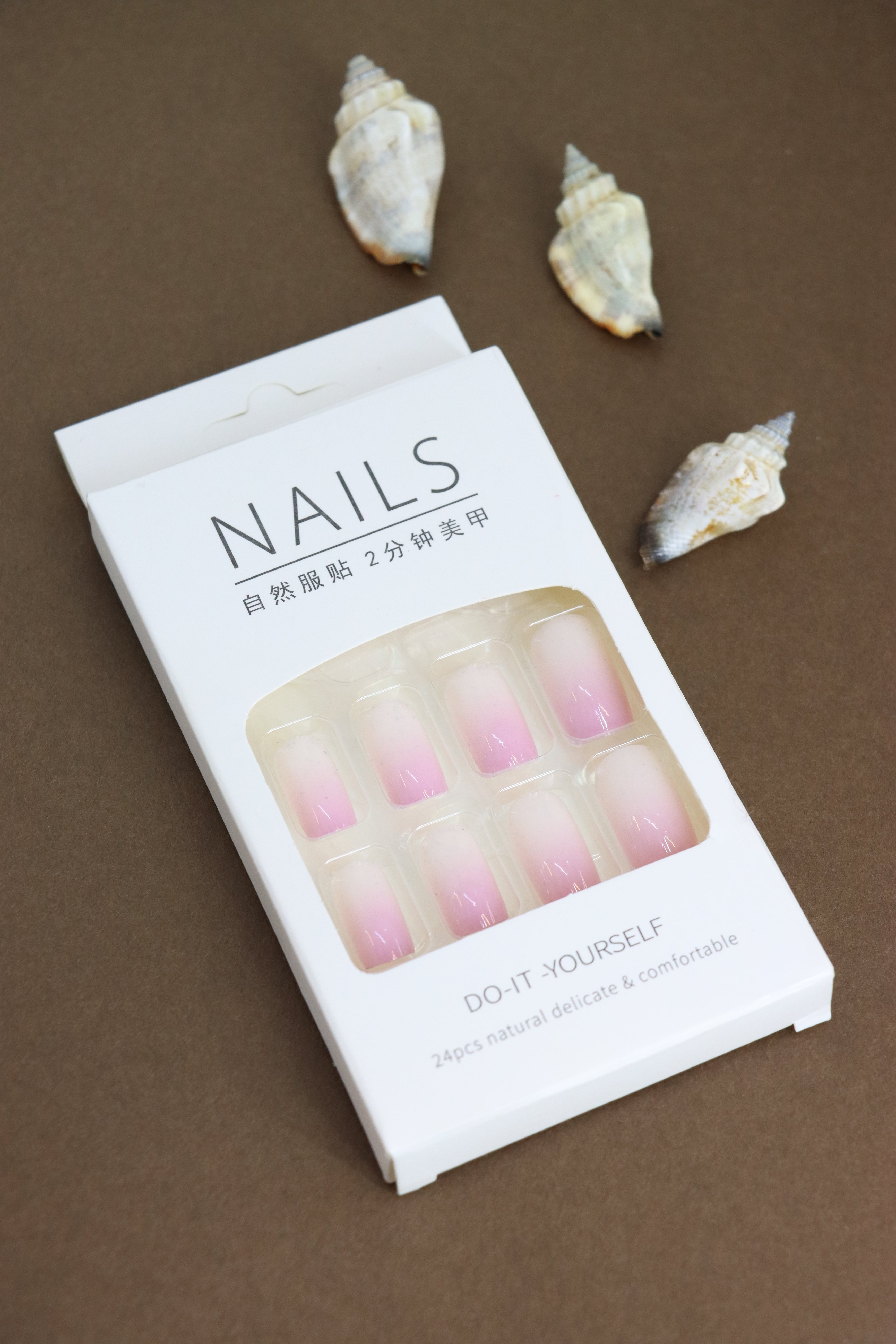Subtle Elegance: Soft Pink Ombré Nails for a Graceful and Natural Look – Perfect for Any Occasion!