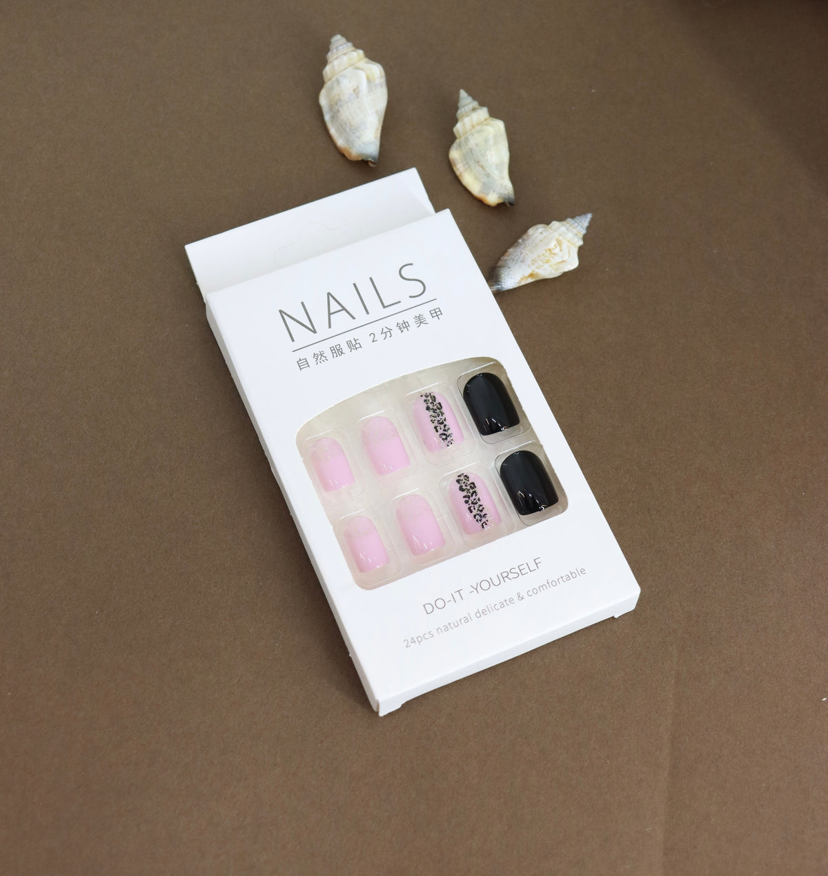 Pink and Black Leopard Print Press-On Nails with Glitter Highlights - Bold and Stylish Design