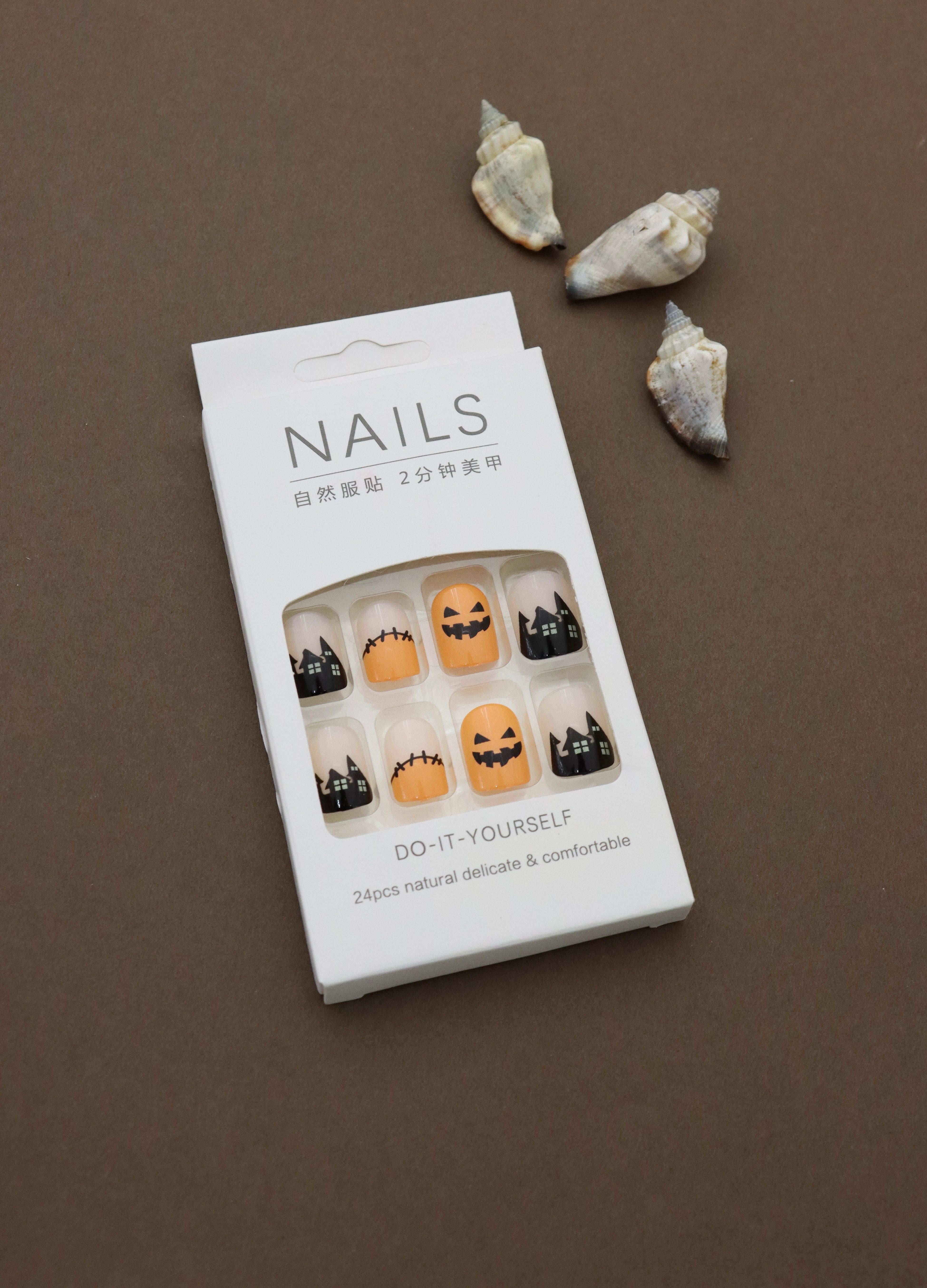 Halloween-Themed Orange and Black Press-On Nails with Pumpkin and Haunted House Design - 24pcs Set
