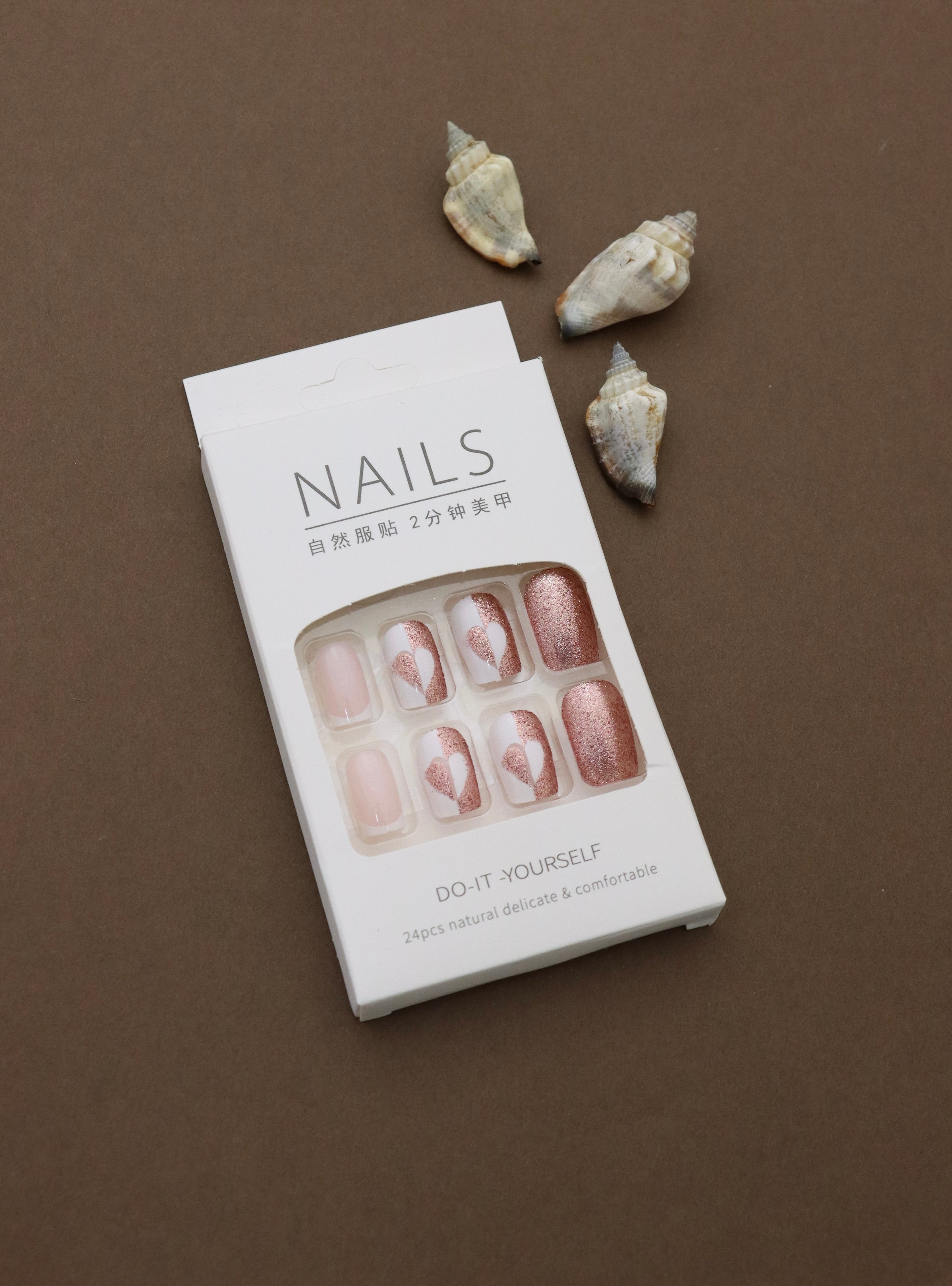 Rose Glitter Heart Press-On Nails – 24pcs Natural Delicate & Comfortable Romantic Nail Art Set