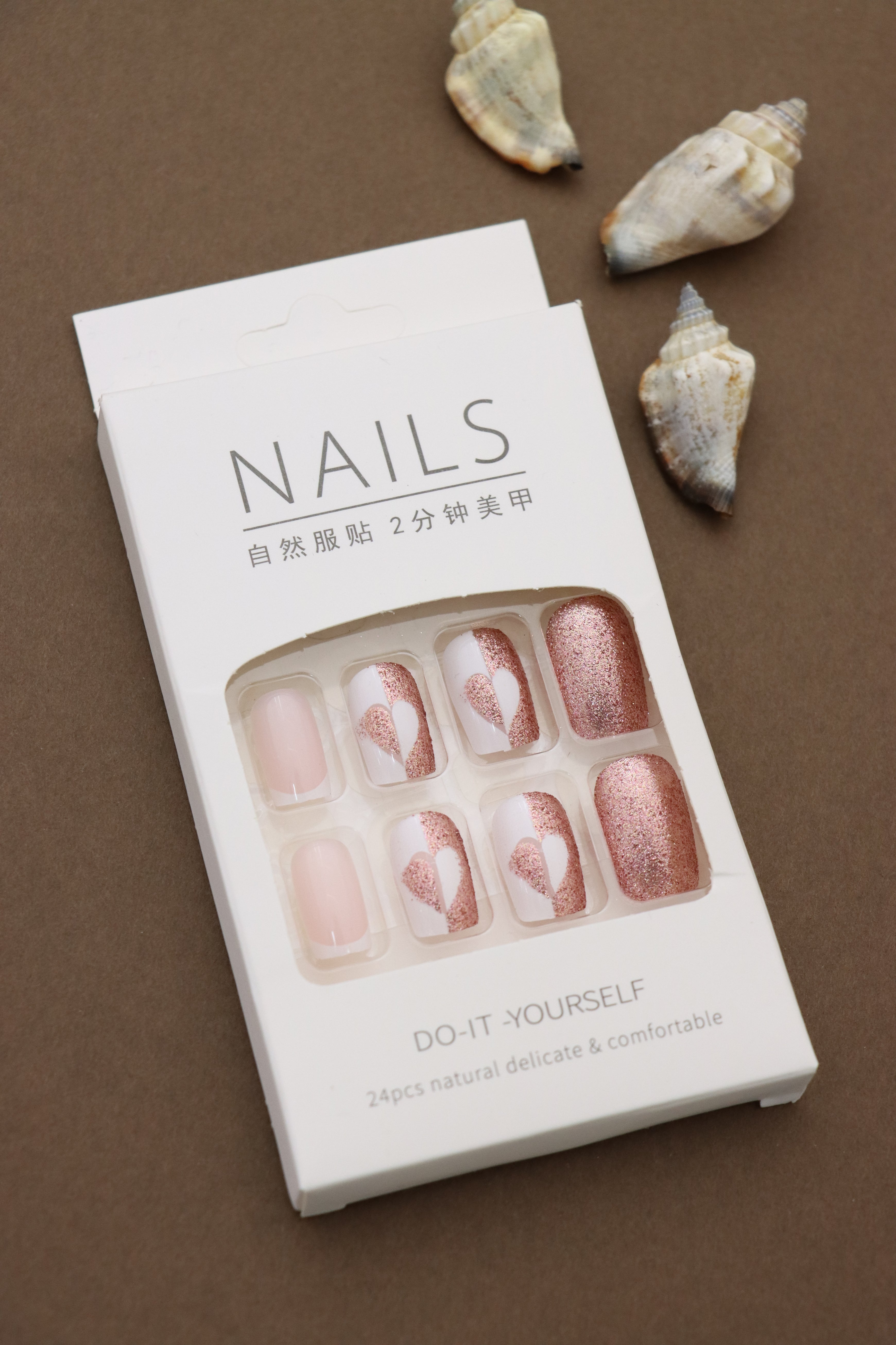 Rose Glitter Heart Press-On Nails – 24pcs Natural Delicate & Comfortable Romantic Nail Art Set