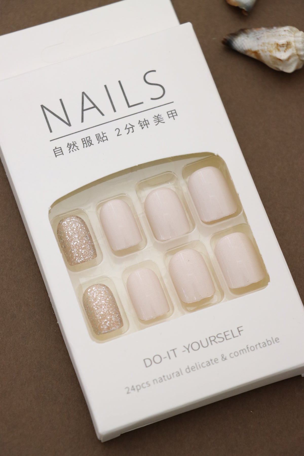 Elegant Beige Glitter Accent Press-On Nails - 24pcs Natural Short Design