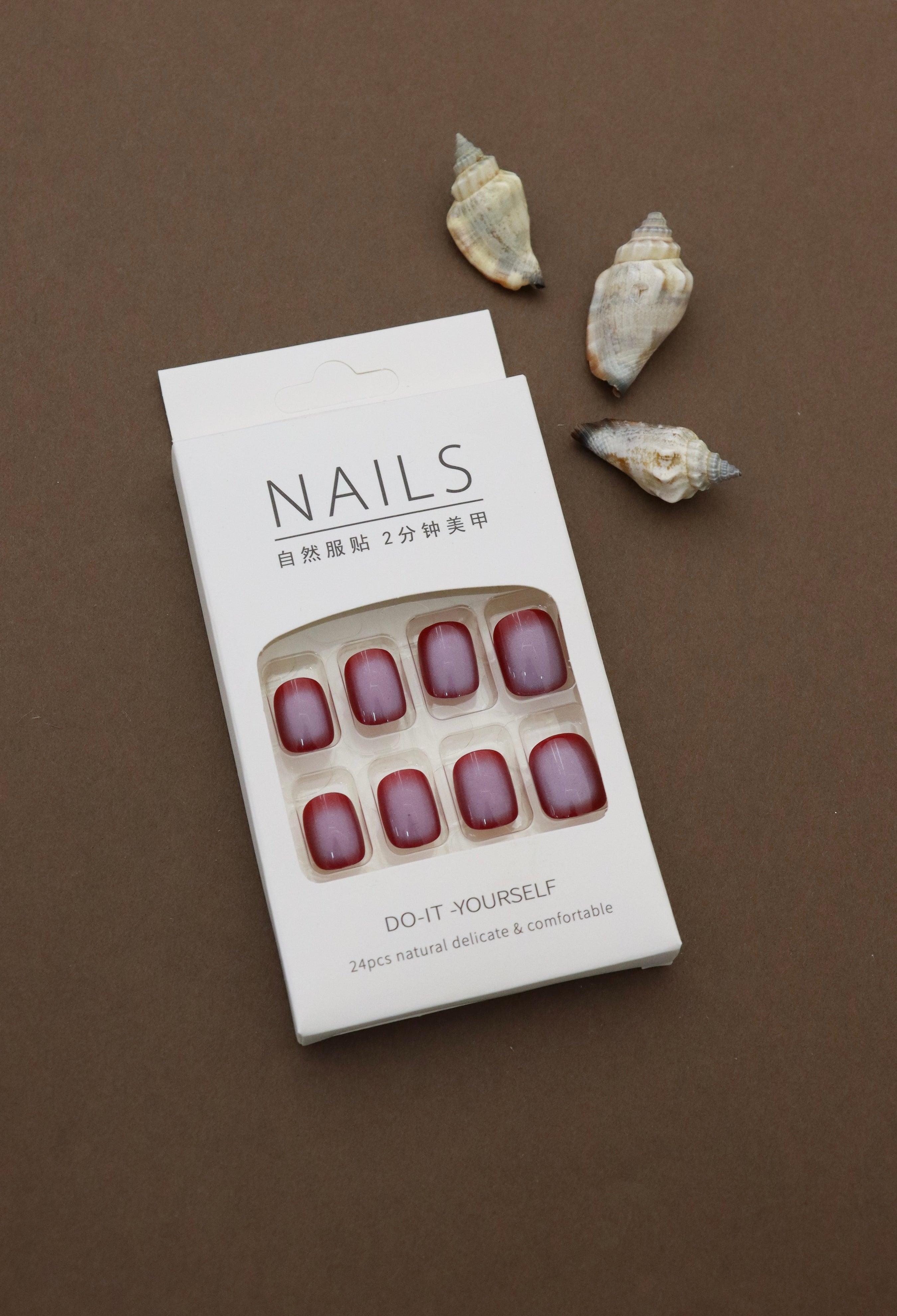 Gradient Red Elegance: Sophisticated Press-On Nails for a Timeless Look