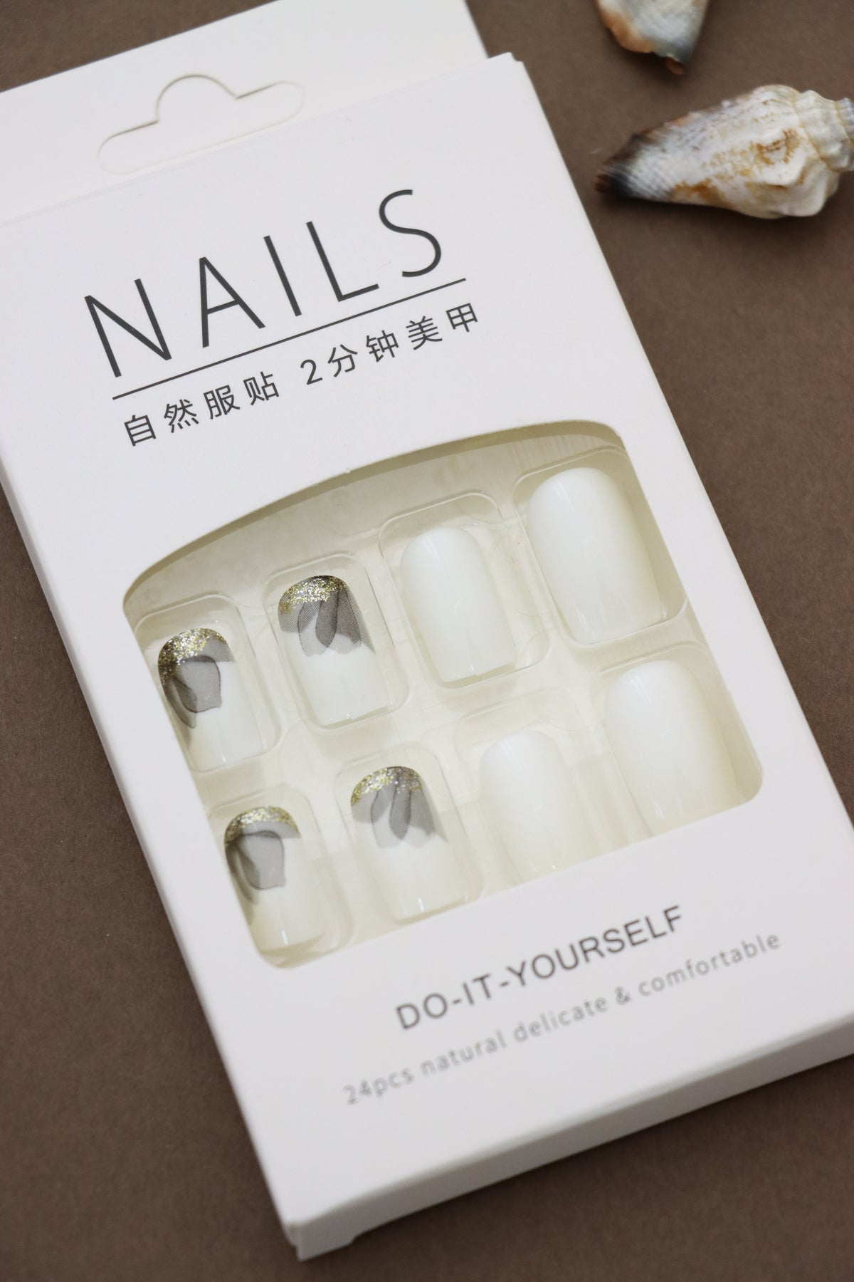 Elegant White Press-On Nails with Grey Floral and Gold Glitter Accents - 24pcs Natural and Comfortable Nail Set