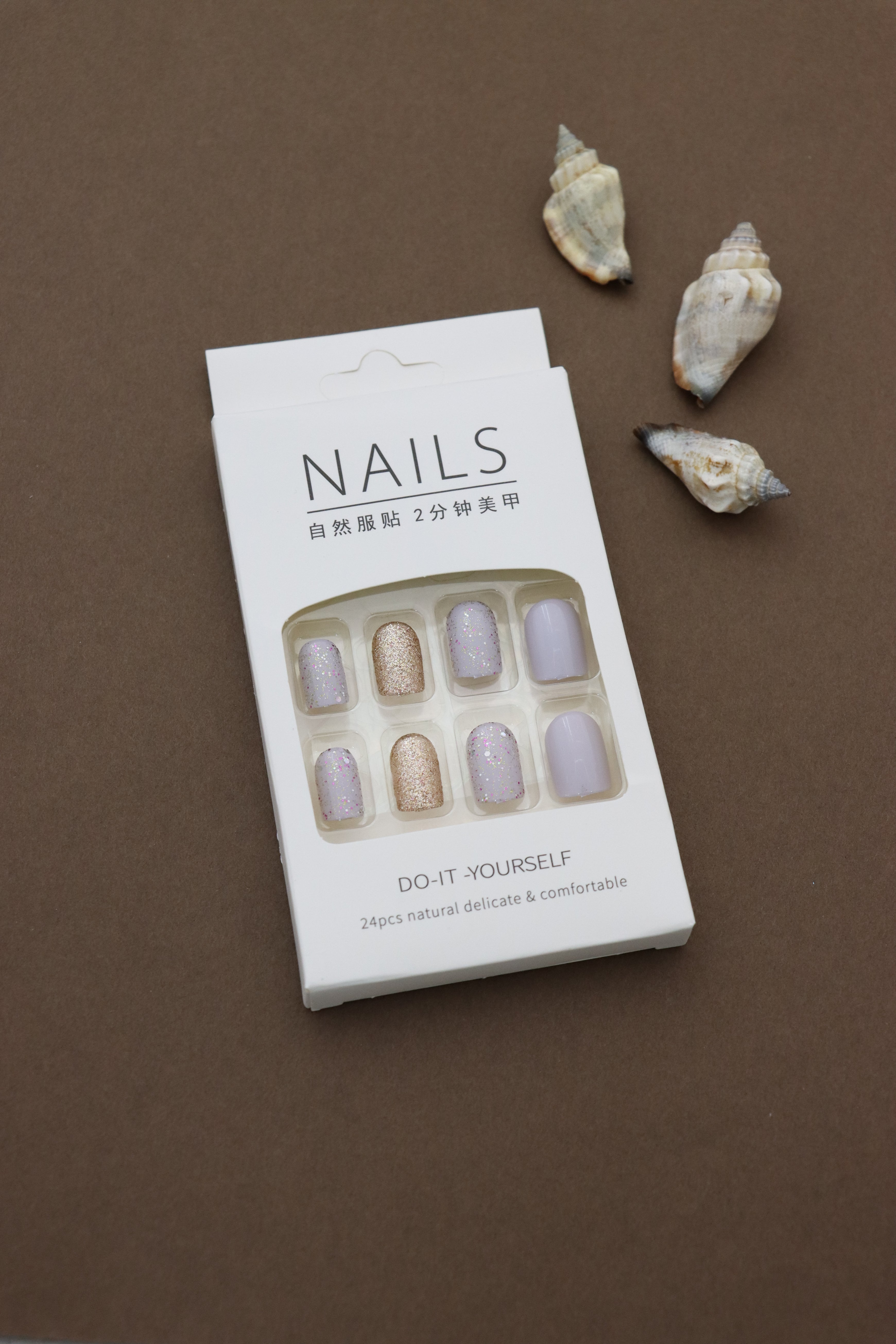 Sparkle Elegance Press-On Nails - 24pcs DIY Set with Lavender, Glitter Gold, and Shimmery Accents for a Glamorous Touch
