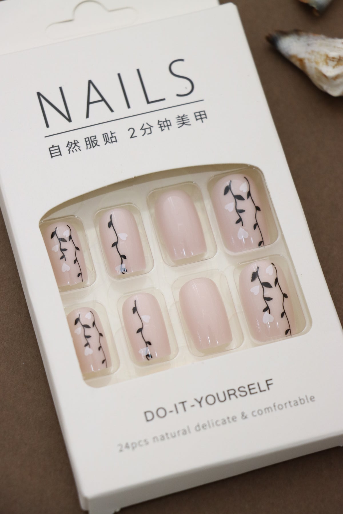 Soft Nude Press-On Nails with Minimalistic Vine Design - 24pcs Natural Delicate & Comfortable
