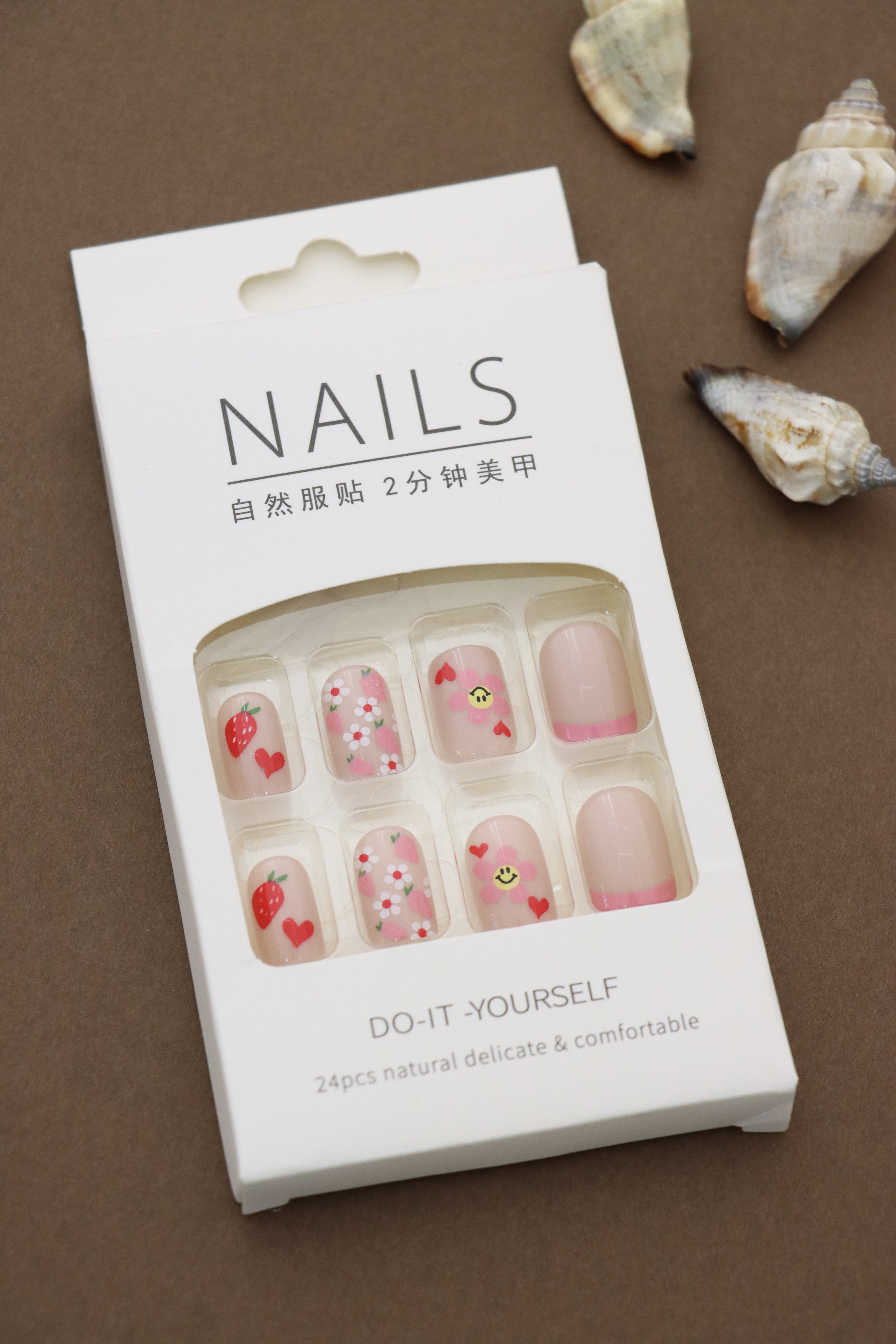 Fun Strawberry and Floral Press-On Nails with Cute Heart and Smiley Flower Design - 24pcs Natural Delicate Nail Set