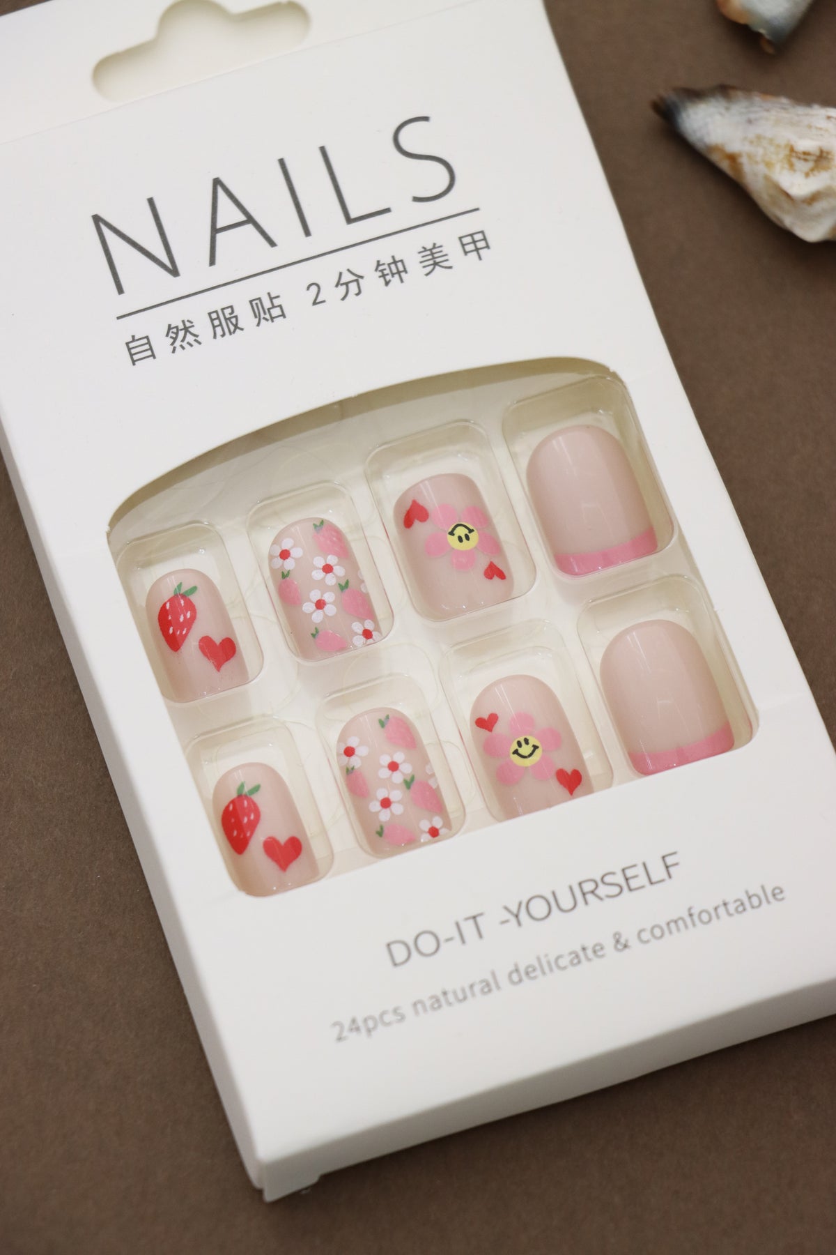 Fun Strawberry and Floral Press-On Nails with Cute Heart and Smiley Flower Design - 24pcs Natural Delicate Nail Set